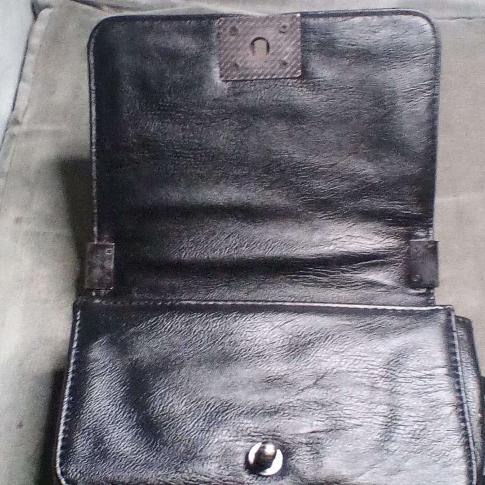 Hand Bag - Picture 4 of 7
